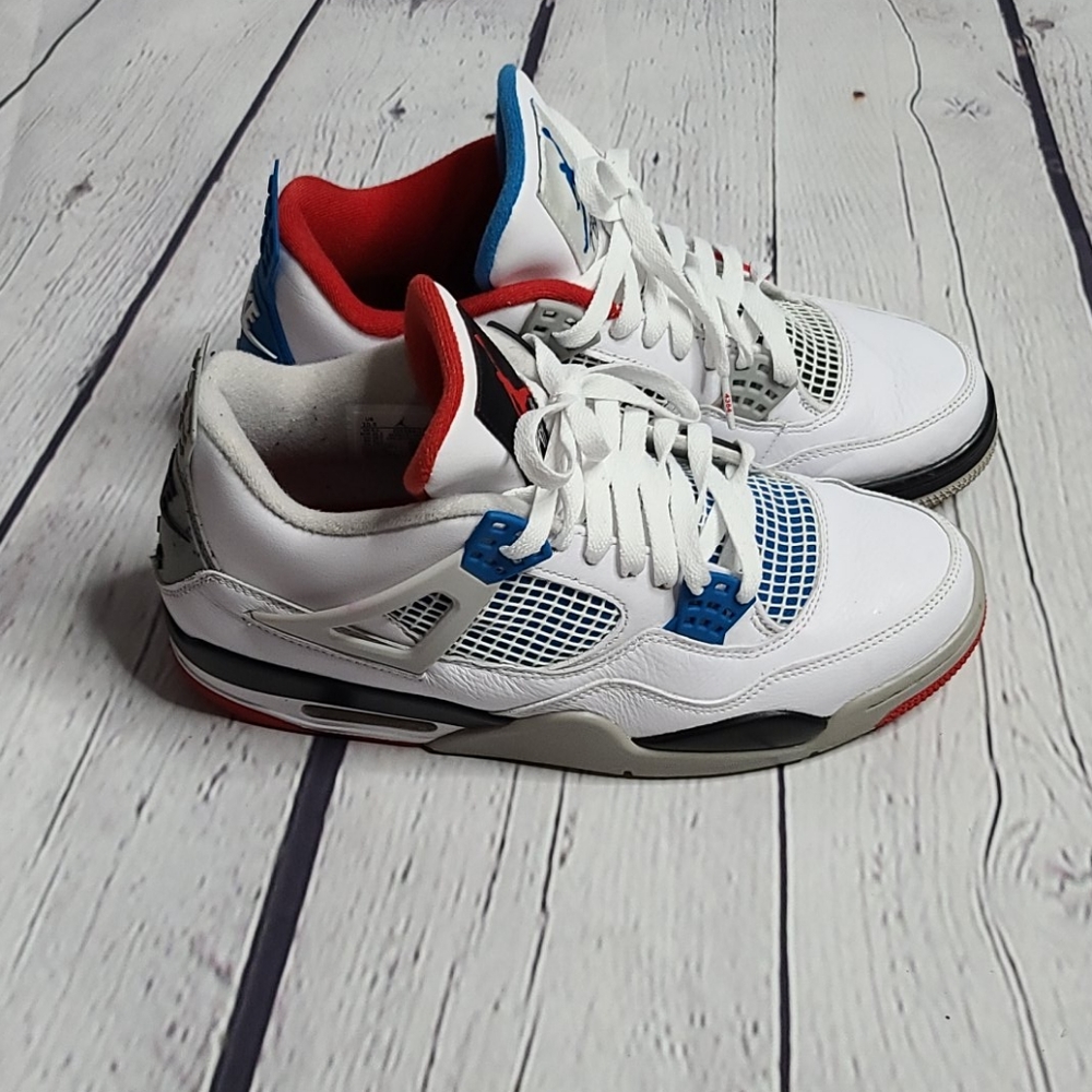 Air Jordan 4 Retro